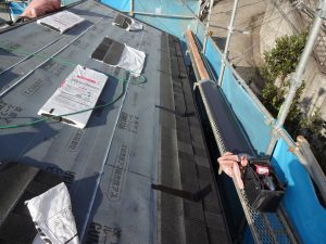 屋根材張り
