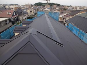 横浜市港北区の屋根カバー工事の施工後