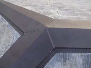 棟板金コーキング施工