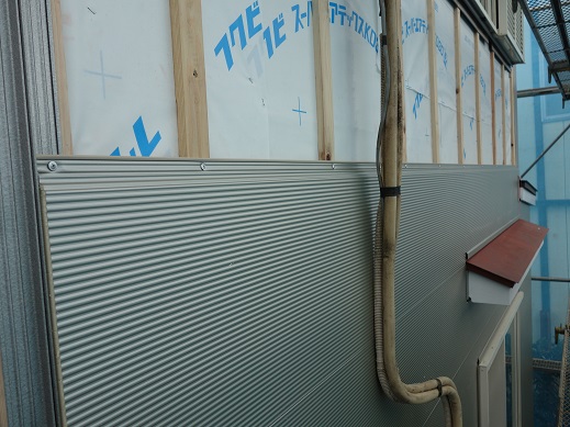 外壁カバー工事