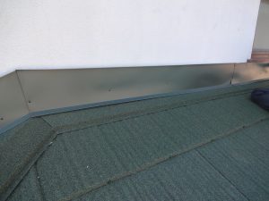 雨押え板金仕上がり