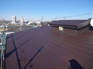 横浜市磯子区の屋根カバー工事の施工後