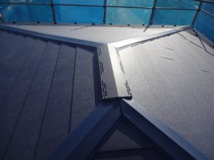 横浜市青葉区の屋根カバー工事の施工後