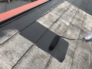 屋根中塗り塗装