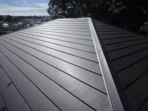 横浜市保土ヶ谷区の屋根カバー工事の施工後