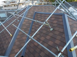 横浜市西区の屋根カバー工事の施工後