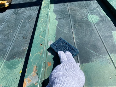 トタン屋根の下地調整