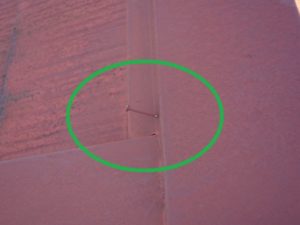 棟板金の釘浮き