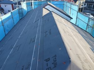 防水シート張り