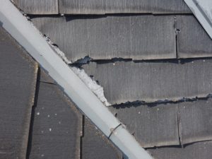屋根材の剥がれ
