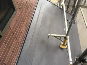 下屋根仕上がり