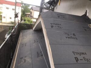 下屋根(防水シート)