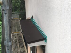 庇コーキング施工