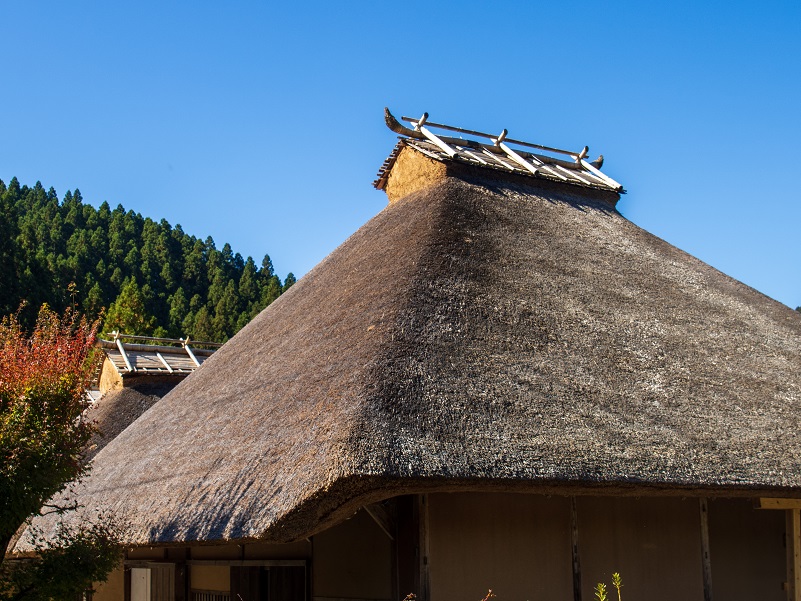 茅葺屋根