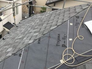 新規屋根材張り