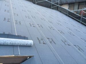 防水シート張り