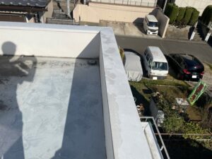 陸屋根笠木カバー施工前