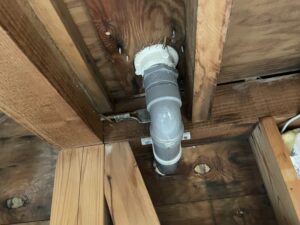 ドレン配管補修前