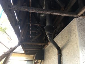 軒天ベニヤ解体