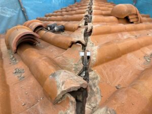 受け金具取付け