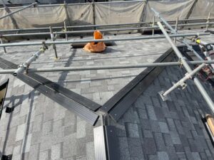 棟板金下地取付け