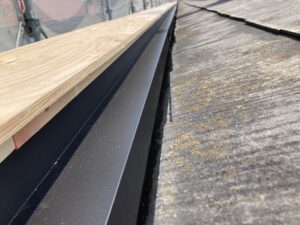 笠木水切り取付け