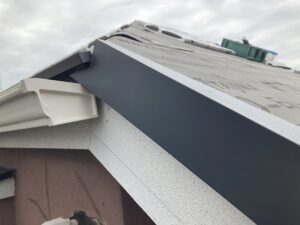 ケラバ板金取付け