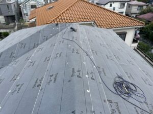 防水シート張り