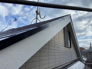 破風塗装仕上がり