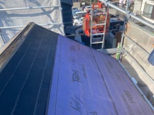 防水シート張り