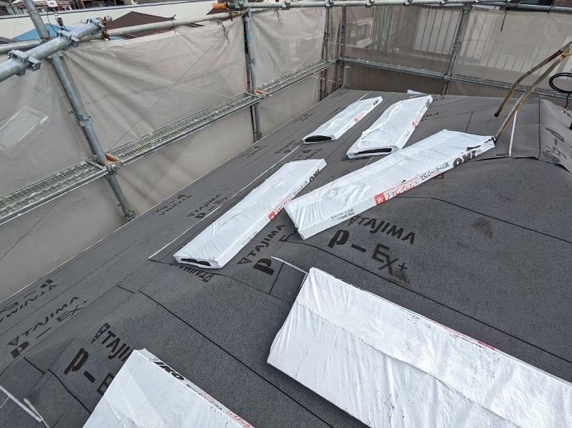 防水シート張り