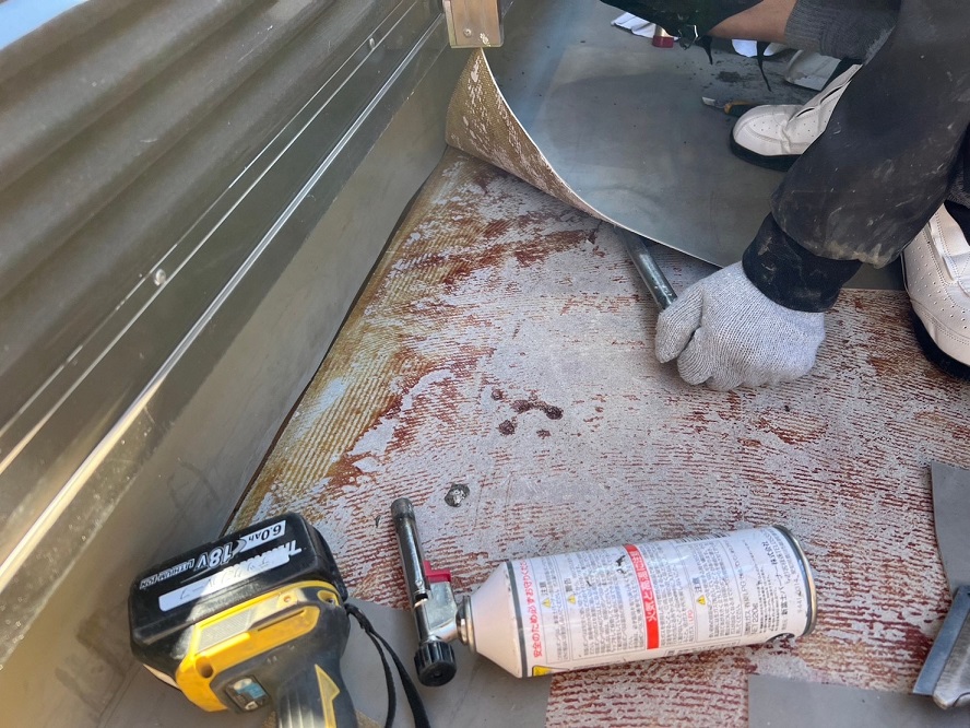 塩ビシート撤去