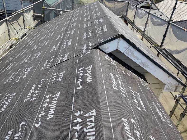 防水シート張り