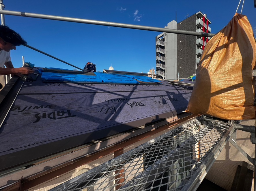 軒先唐草取付け