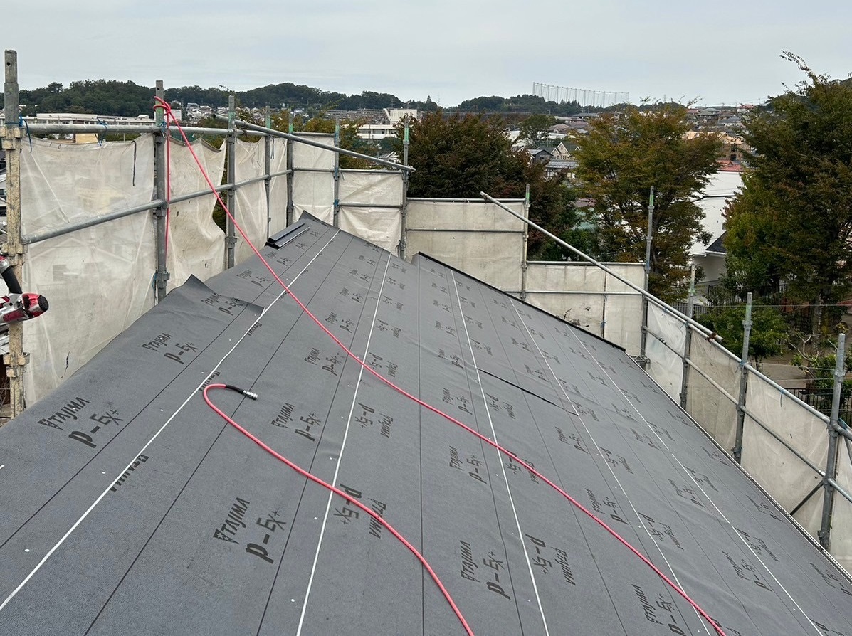 防水シート張り