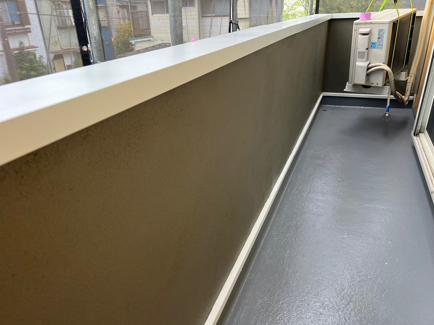 笠木、左官仕上げ