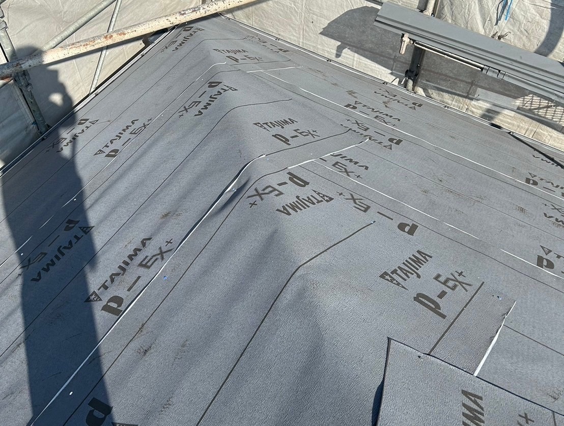 防水シート張り