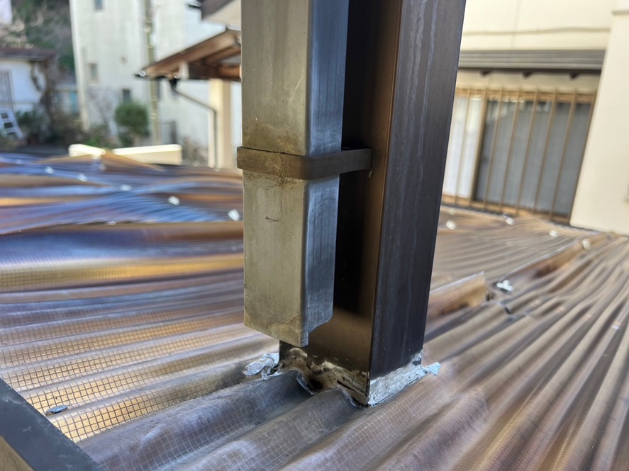 劣化したコーキング