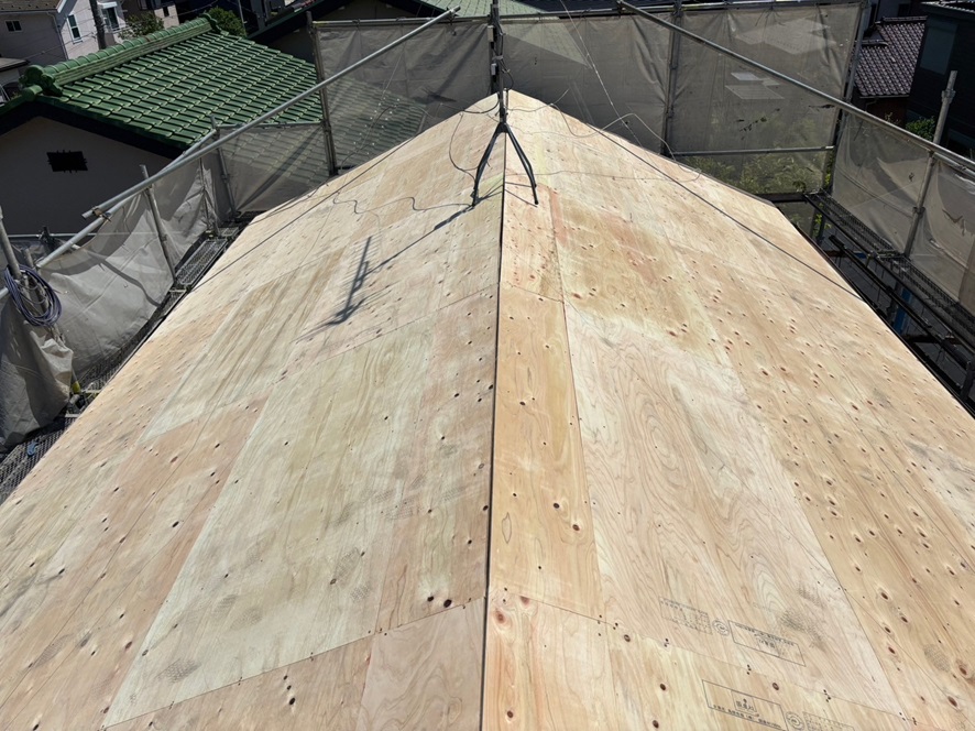 上屋根構造用合板張り