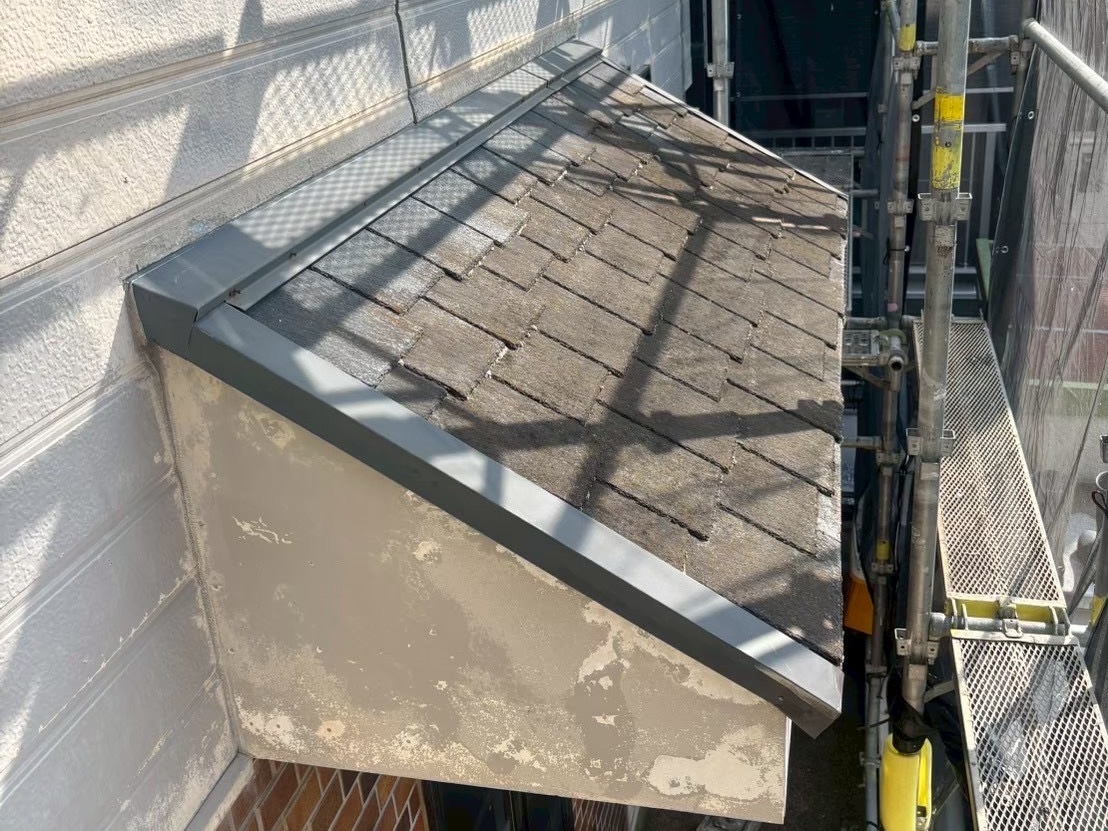 玄関上屋根施工前