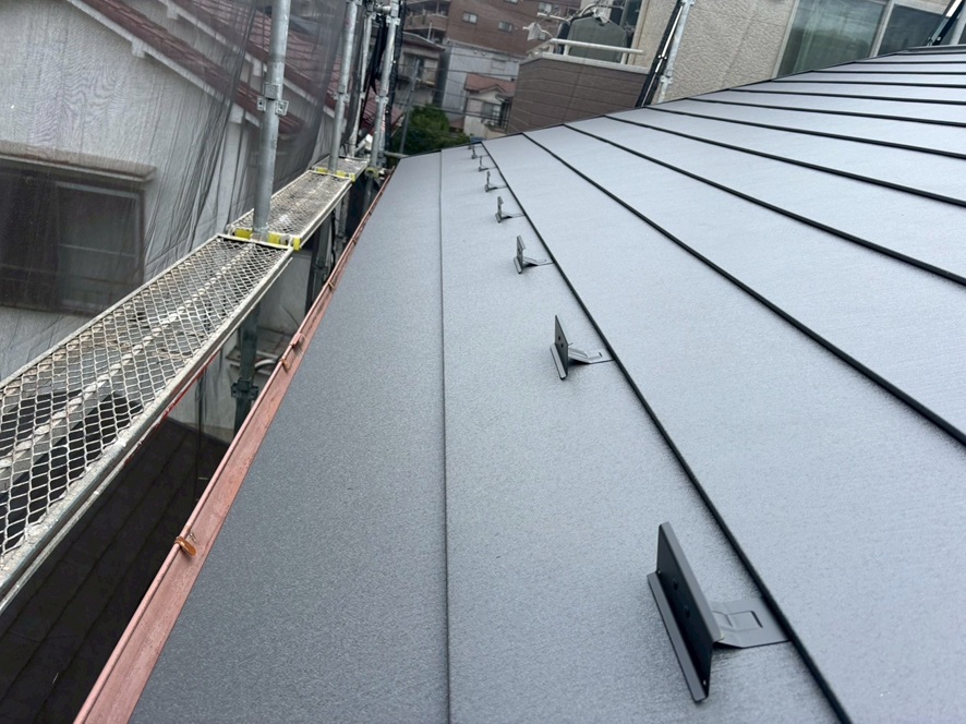 雪止め金具取付け