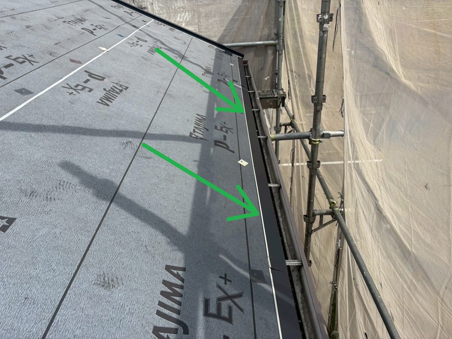 軒先唐草取付け