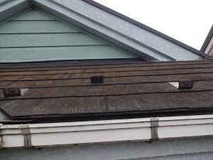 劣化したスレート屋根