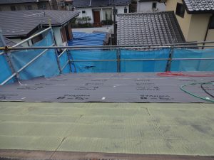 防水シート張り