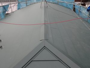 横浜市港南区の屋根カバー工事の施工後