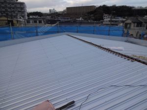 屋根材カバー仕上げ