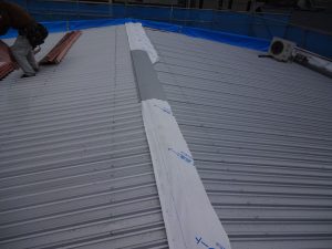 棟板金の施工