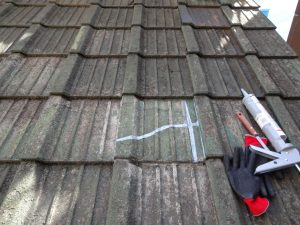 セメント瓦の補修