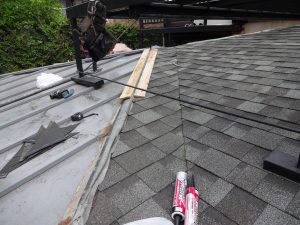 棟板金下地取り付け