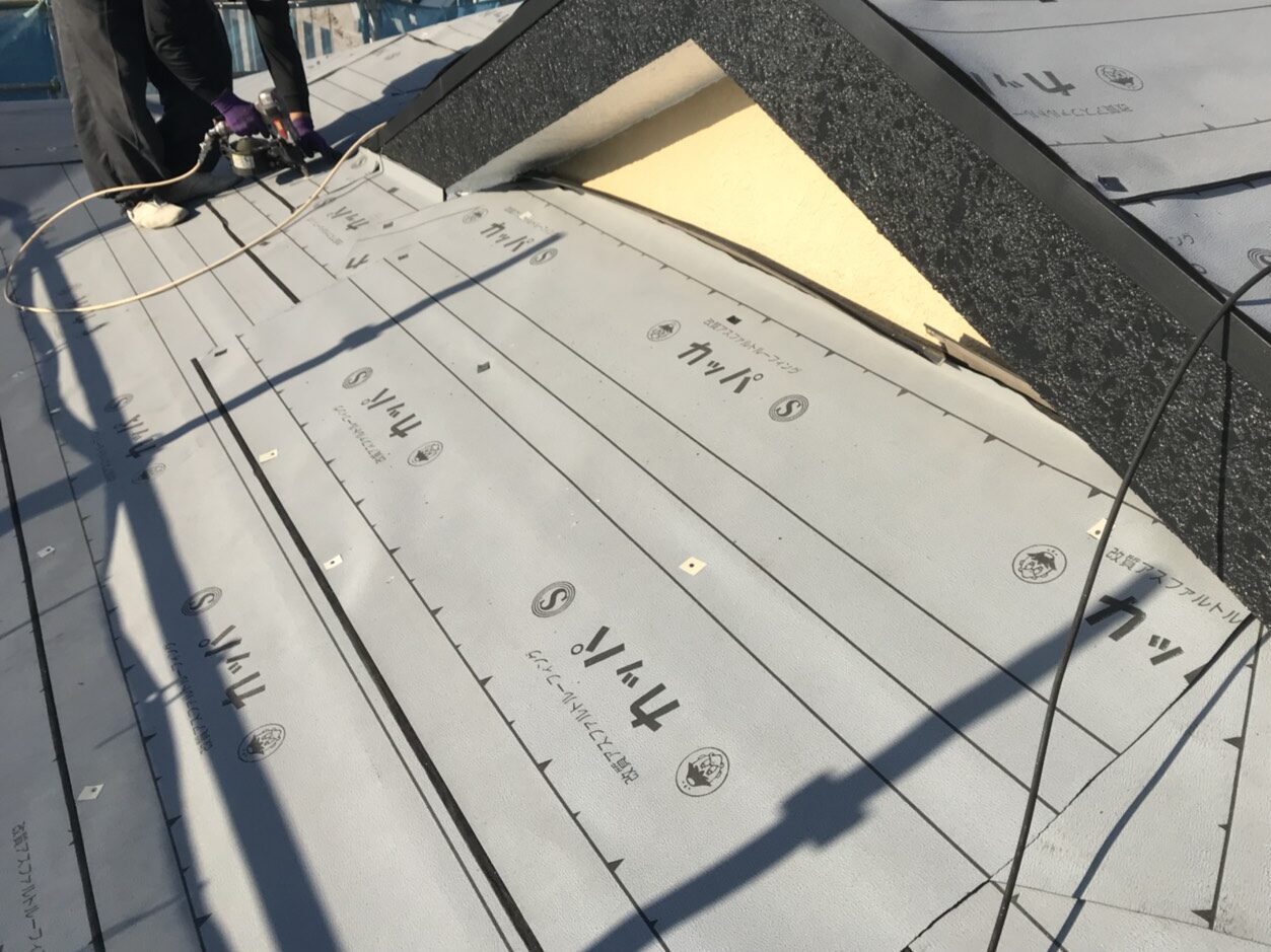 防水シート張り